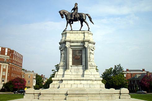 General Robert E. Lee's statue on Monument Avenue | Richmond On 